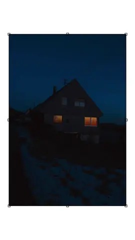 Photography is my therapist 💌 #cinematicphotography #fotowalk #lights #sunset #inspiration #walks #alone #fyp #photopoetry 