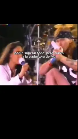 Linda ella😄#gunsnrosesedits  #axlrose #axl #recuerdosinolvidables  #conciertos #memories💫❤️ #traduccion  #rock  #foryou #rockforever🖤 #parati #fyp #fy 