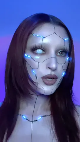 i want to be a cyber girl everyday 🏙️ #cybermakeup #cyberpunk #cybergirl 