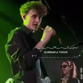 -- #wilbursoot !! Oigan pues si lo hice. Y quiero darles unas palabritas a las personas que acabo de bloquear :3 (bajando) / #zyxcba #wilbur #desahogo #. bueno pues antes que nada no lo hice con NINGUNA intención de hacerlos sentir mal, no fue su culpa, si? nunca me hicieron sentir mal o me incomodaron, ya saben cómo soy. Lloro por todo pero en mi ocasión nunca me la aplicaron! Yo les di bloqueo por una razón demasiada fácil o obvia, pues la verdad ya no me sentía bien hablando así. ¿Cómo así? así me refiero a estarse hablando días después o HORAS después, yo sé que acabo de bloquear a personas importantísimas que fueron parte de mi 2023, les quiero dar las gracias por hacerme feliz el 2023 y soportarme demasiado, pero al final del día siento que seré un recuerdo borroso de su adolescencia, los amo si? 