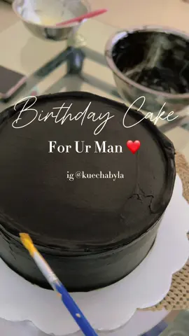 Black gold theme birthday cake #dekorkueultah #blackgoldcake #cakeformen #aestheticcake #majenesulbar 