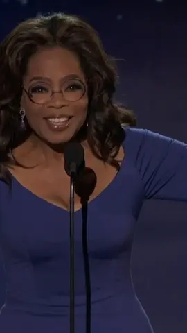 Oprah slaying her Best Actor presentation speech, not like any of us are suprised! Congratulations again to Paul Giamatti 🌟🏆 #criticschoiceawards #bestactor #paulgiamatti #burger #oprah 