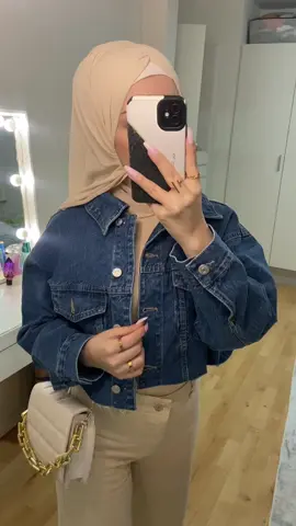 🫶🏻🤍 #foryou #fyp #explore #اكسبلورexplore #fypシ #outfit #تنسيقاتي #fashion #ستايلات #تنسيقات #myoutfit #فوريو_العرب #ترند #متابعة_ولايك_واكسبلور_فضلا_وليس_امرا #viral #trend #سوريا #المانيا #الشعب_الصيني_ماله_حل😂😂 #مالي_خلق_احط_هاشتاقات 