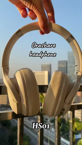 🎧HiFi Sound provides a 🌈 vivid and 🔊dynamic experience with its 🎚️powerful bass and superb resolution at a very affordable price👌🏽 #orashare #techtok #headset #wireless #tiktokshopfunpayday #2024 #fyp #bluetoothheadset 