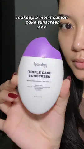 siapa yang pake sunscreen ini jugaa???kalau yang kulitnya berminyak banget banget bisa di set bedak yaa, cuma karna concealer yg aku pake udah matte jadi aman aja.  #grwm #grwmroutine #makeup #makeuptutorial #makeupnatural #fyp #sunscreen #sunscreenviral #facetology #makeuptips 