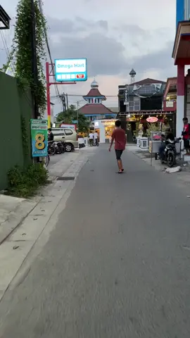 Suasana sore di Kampung Inggris Pare, Kediri. Ada yang kangen? #kampunginggris #parekediri #kabarpare #kediri 