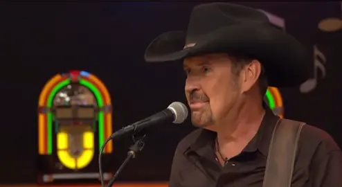 “Let’s Chase Each Other Around The Room Tonight”- Billy Yates #billyyates #realcountry 