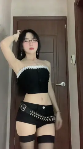 Lần này đu trend sớm hơn tí 🫠👉🏻👈🏻 dc :@Hoàng Lan Anh 