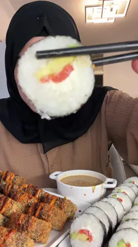 #sushi #lachs #essen #mukbang #fyp 