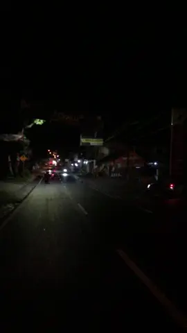 mencari udara segar🥶#jalanjalanmalam #pujondingin #anginmalam #gerimis #gabut #anginsepoy #fyp #masukberanda #fypシ 