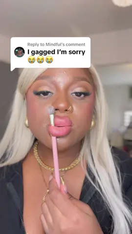 Replying to @Mindful 😂😂😂 #botchedlips #lipfiller #gonewrong #swollenlips #lipfillergonewrong #sfx #specialeffects #fx #makeupartist #mua #sfxremoval #satisfying #fyp #fypシ #saltburn #uncannyvalley 