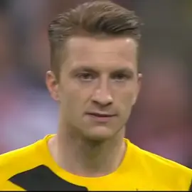 Lewa & Reus bakışması #lewandowski #marcoreus #fyp 