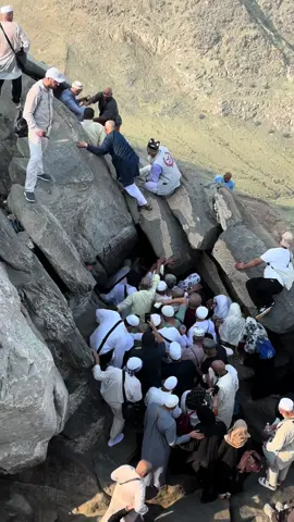 إطلالة جميلة في اعلى قمة جبل النور مكة المكرمة  #مكة_الآن #ماشاءالله_تبارك_الله_اذكروا_الله #صلوا_على_النبي #الحرم_مكة_المكرمة_🕋🕋🕋💞💞 #makkahmadinah🕋 #مكة_المكرمة_السعودية #مكة_المكرمة #مكة_المكرمة #جبل_النور #جبل_النور_المشاعر_المقدسة_ونزول_الوحي #جبل_النور_مكه_المكرمه♥️ #صلوات_الله_عليك_يا_حبيبي_يا_رسول_الله 