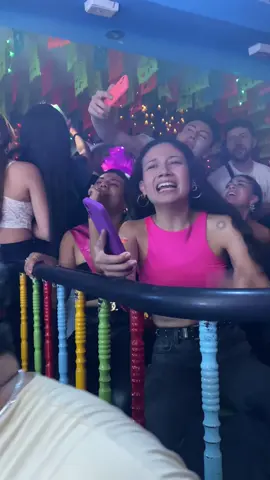 #despechovallenato #elchupe #virall acabas de encontrar el lugar perfecto para cantar como señora dolida 🥴 #popular #banda #vallenato 