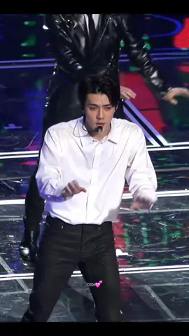 love this part 🫶🏻  GUYS!!!!! THIS IS REHEARSAL VIDEO, NOT THEIR LIVE PERFORM 😉😉 #sehun #exo #tempo 