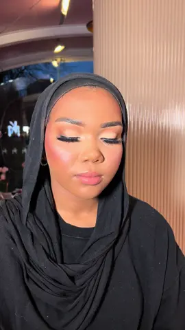 Glam make-up look💫✨#fouryou #fouryoupage #trending #makeup #makemefamous #makeuptutorial #nurs #u#hudabeauty #msglow 