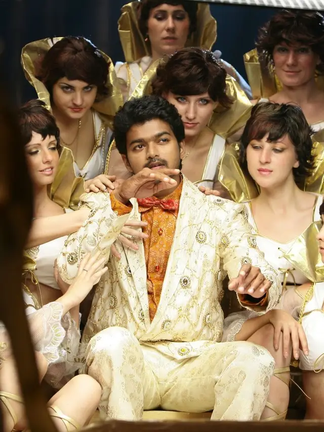 Obsessed with this song #vijay #thalapathy #thalapathyvijay #vijayedit #vijayedits #thalapathyedits #thalapathyedit #kollywood #kollywoodedit #edit #foryoupage #foryou #fyp 