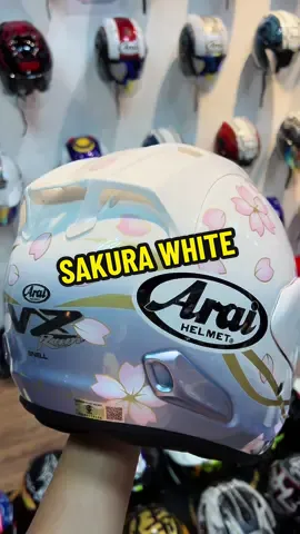 Helmet Arai Original Sakura White model VzRam. 👉 Save, Follow & comment untuk review Helmet lainnya. #taukeyhelmetjb #araisakura #azrgarage #helmetoriginaljapan #helmetmurahbatupahat 