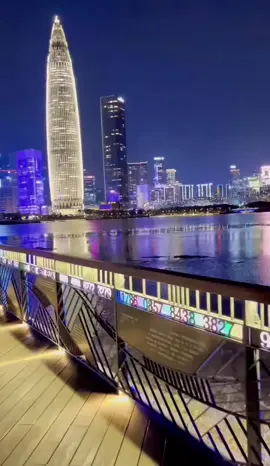 Buổi tối ở Thâm Quyến thật đẹp.深圳的傍晚景色真美。#王艳玉92 #thâmquyến #trungquoc #中国旅游 #深圳 #dulichtrungquoc #中国 