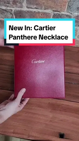 How beautiful is this Panthere De Cartier Necklace ❤️ It's crafted with 18ct yellow gold, featuring black lacquer and is set with a tsavorite garnet and 19 brilliant cut diamonds ✨️✨️ It's available online and in store now! ❤️❤️ #unboxing #luxuryunboxing #designerjewellery #luxuryjewellery #jewelleryunboxing #brisbanejeweller #brisbanejewellery 