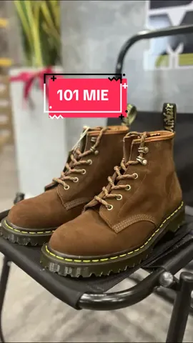 101 MIE SUEDE IN TAN #andydrmartensshop #drmartensauthentic #drmartenshanoi #ankleboots 