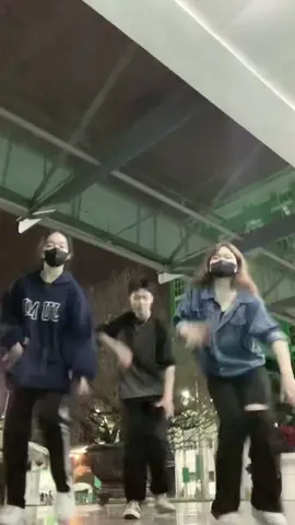 đá nại 🦵🦵🦵 #dance #viral #wayv #kickback @WayV Official 