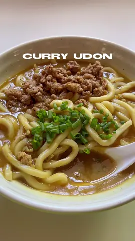 Quick and easy curry udon! So comforting 🍜🤍 #curryudon #curryudonrecipe #udonrecipe #japanesecurry #japanesefood #foodieph #FoodieTokPH #foodtokph #eatsph #noodlesrecipe #onepotmeals #onepotsoup #chelsqeats 