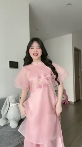 Elm diện áo dài xinhh 🤍🧧