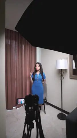 Siapa nih yang dikit-dikit haus kaya aku? Yuk #AQUADULU kaya aku yang selalu pilih AQUA, soalnya AQUA 100% Indonesia! @SehatAQUA 