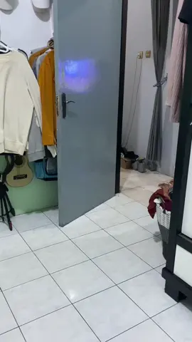 👩🏻 : malem malem kelakuannya gustiii 🤦🏻‍♀️😭🤣😂😅