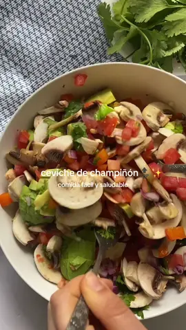 en este perfil nos encantan los platillos llenos de colorr🥬🍅🥕 . . . . . #healthy #healthyfood #comidasaludable #recetasaludable #recetavegana #meatlessmonday #nutricion #nutriologa #nutricionbydiana #fyp #viral 