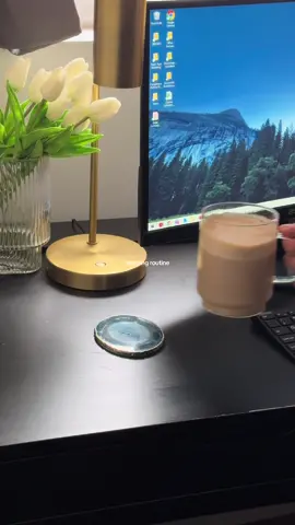 comment ur fav nespresso recipes 🙇🏽‍♂️ #morningroutine #routine #wfh #chicago #fypシ #foryoupage #skincare #skincareroutine #latino #chicagolifestyle #nespressorecipes #nespresso 