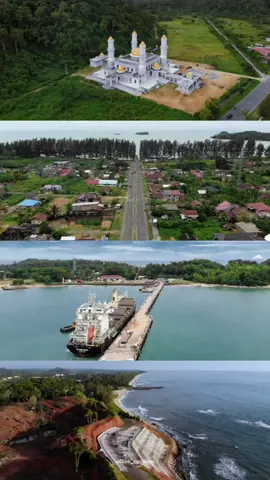 Salah satu kota yang luluh lantak di terjang tsunami tahun 2004 lalu, kini mulai berbenah dan semakin maju dan ke 4 spot ini adalah pembangunan baru setelah tsunami. Harapan pribadi saya semoga semakin banyak pilihan di kota ini, karena Aceh Jaya banyak spot alam yang kece dan ga bisa di explore hanya dengan sehari. . . . #AyokeAceh  #pesonaaceh  #wisataaceh  #pesonaindonesia 
