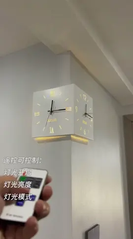 đồng hồ treo tường vuông 2 mặt #donghotreotuong #donghotreotuongvuong2mat #xuhuong #viral #fyp 