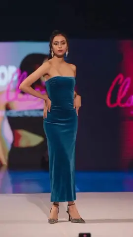 ~𝑷𝒂𝒔𝒂𝒓𝒆𝒍𝒂 𝑻𝒐𝒑 𝑴𝒐𝒅𝒆𝒍❤️🩹👠~ ♡ ♡ ♡ •𝑨𝒈𝒆𝒏𝒄𝒚:@Top Class Cali  •𝑻𝒆𝒎𝒂𝒕𝒊𝒄𝒂:#anime #lucesled  #model #fashion #modelo #reina #modelito #topclass  #reinadebelleza  #modelo  #agencymodel #parati #pasarelamodelo #bershka  #fotografia #valle #modelos  #modelfoto #modelos #modelprofesional #top #topmodel #modeling #viral #viraltiktok #parati #flypシ #posesmodelando #viralvideo #virall #paratiiiiiiiiiiiiiiiiiiiiiiiiiiiiiii #greenscreen #modelprocessing  #modelprocess #fotografia #model #parati #flyp