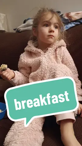 Morning Thoughts 😂#RaisingBilingual #LearnWithCharlotte #LifeOfAPreschooler #ChaChasGotThis #OPOL #MumLife 