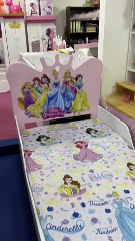 Cama de princesa con barandas 🎊visitanos 𝑨𝒗. 3 𝒑𝒂𝒔𝒐𝒔 𝒂𝒍 𝒇𝒓𝒆𝒏𝒕𝒆, 3𝒆𝒓 𝒂𝒏𝒊𝒍𝒍𝒐, 𝒖𝒏𝒂 𝒄𝒖𝒂𝒅𝒓𝒂 𝒂𝒏𝒕𝒆𝒔 𝒅𝒆𝒍 4𝒕𝒐 anillo https://maps.app.goo.gl/U5QQgKgHDKNY42JL7  𝗧𝗲 𝗲𝘀𝗽𝗲𝗿𝗮𝗺𝗼𝘀    𝑯𝑶𝑹𝑨𝑹𝑰𝑶 𝑫𝑬 𝑨𝑻𝑬𝑵𝑪𝑰𝑶𝑵:  𝑳𝒖𝒏𝒆𝒔 𝒂 𝒔á𝒃𝒂𝒅𝒐: 8:30 𝒂𝒎 𝒂 20:00 𝒑𝒎#muebles #santacruz #bolivia🇧🇴 #fyp #santacruz #fypシ #fyp #perzonalizado #foryoupage #paratii #paratii #fup 