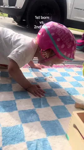 I love their individual personalities🤍 #toddler #Siblings #sisters #firstvssecondborn #mom #momtok #MomsofTikTok #momlife 