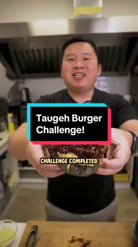 POV: You’re having lunch with your boss and find out that he’s got the eating habits of a 8-year old 🤣 He came prepared with a response to that challenge tho! Would you try a Taugeh Burger? 🤔