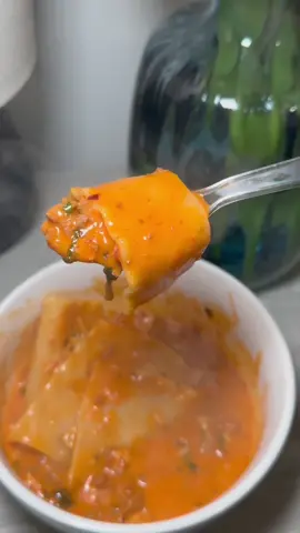 😋 #asmr #lasagnasoup #asmrcooking #cookingasmr #asmrkitchen #kitchenasmr #recipeideas #vlogasmr 