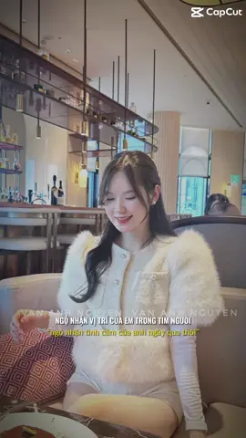 “Mưa rơi ướt áo em rồi”…
