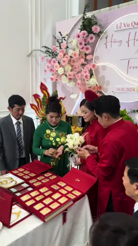Quà cưới khủng của nhà trai 🤵🏻👰🏻‍♀️ #cuahoimon #quacuoinhatrai 