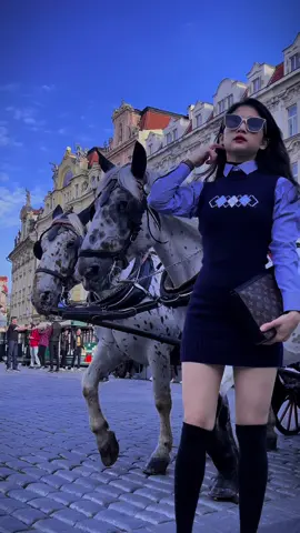 #viral #xuhuong #trend #dulich #phuonglinhpraha 