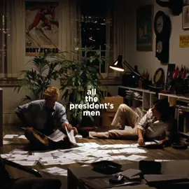 if presenting this movie like it’s a romcom is wrong i don’t wanna be right 😇 #allthepresidentsmen #robertredford #dustinhoffman #oldhollywood #70s #History #filmtok #fyp  