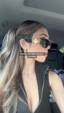 Thankyou Mama bear for the bday gift #versace  #versacesunglases #unboxing 