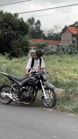 Tag mak mu🫵🏻😜#supermotoherex #surex #crfmeno 