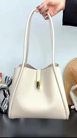 Tas Selempang Totebag Wanita Shoulder Bag Model Terbaru Bostanten #taswanita #tasselempangwanita #tastotebagkekinian #tas2model 