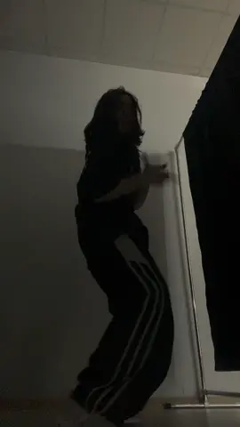 dc: ?? #dance #recommendations #fypシ゚viral #dancerfyp #dancechallenge #remember 