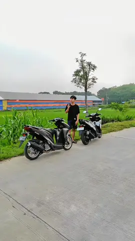 @singkong rebus syahdu☕🚭#cinematic #vario150 #variomodifikasi #shincan #brown #fyp #jointrend #xyzbca 