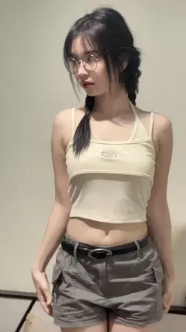 เธอก็อย่าฟ้าวตัดสินว่าเราไม่สวย